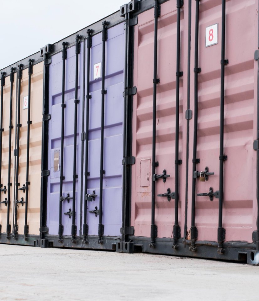 Storage container